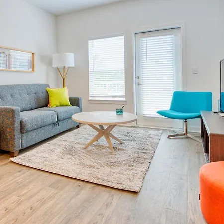 Grand Two Bedroom Two Bathroom Apartment With Balcony Gainesville Exterior foto